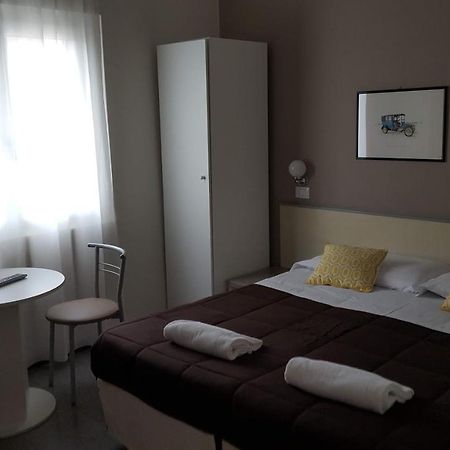 Hotel Arianna Iseo Kültér fotó